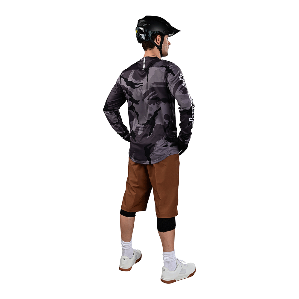 Flowline Short W/Liner Solid Dark Canvas