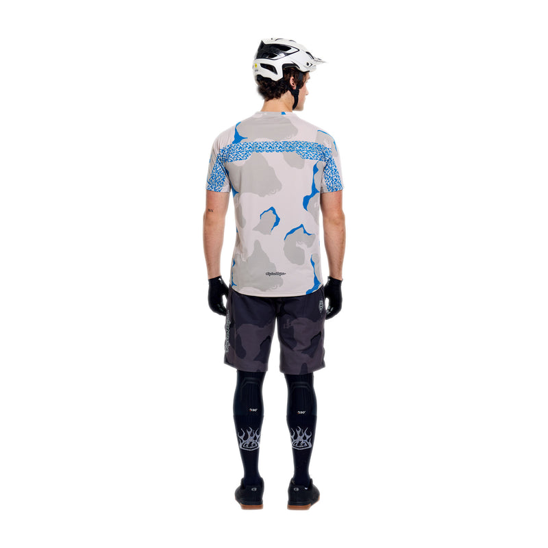 Skyline Pro Short X BN3TH Liner Flow Camo Carbon