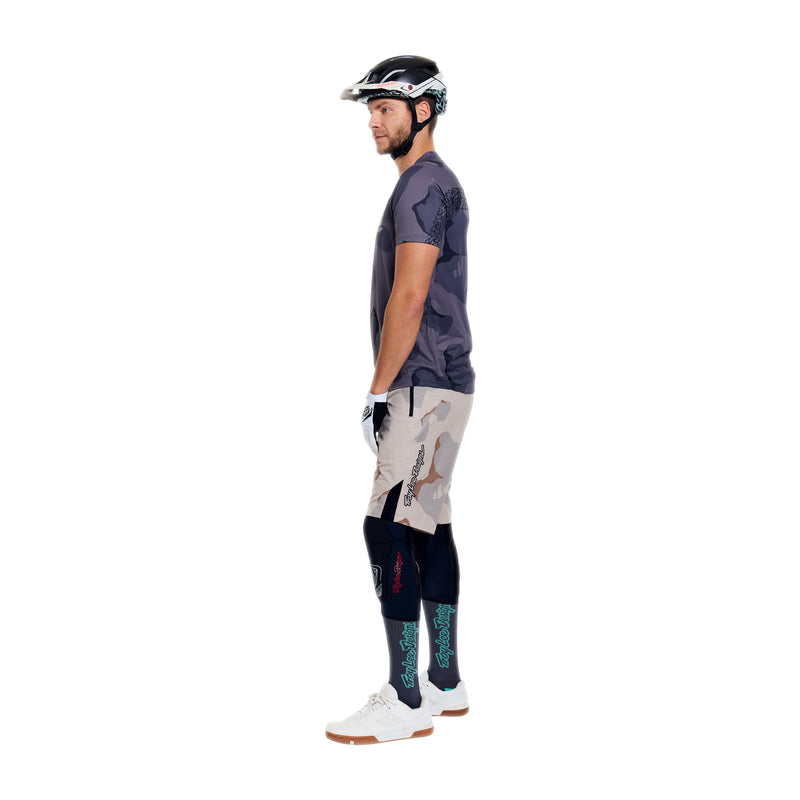 Skyline Pro Short X BN3TH Liner Flow Camo Pumice