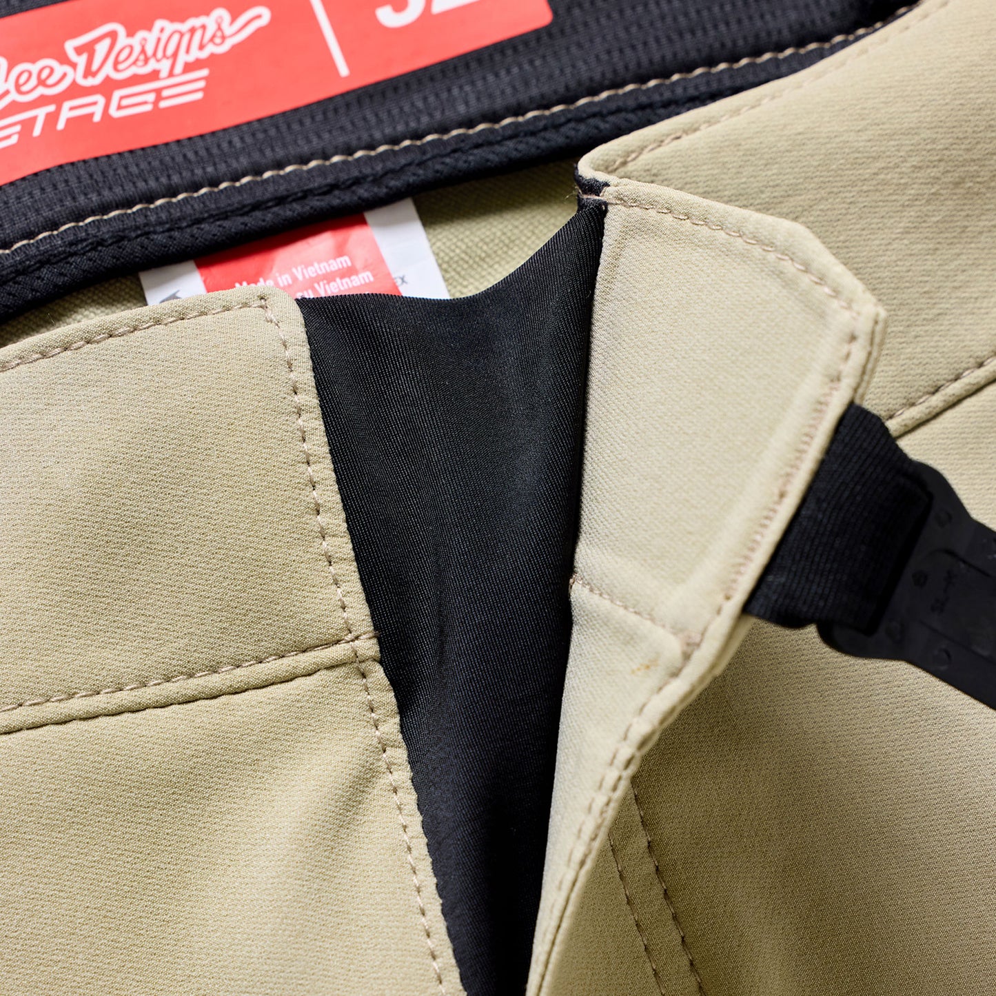 Stage Pant Mono Stone