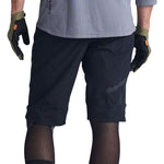 Ruckus Short Shell Solid Black