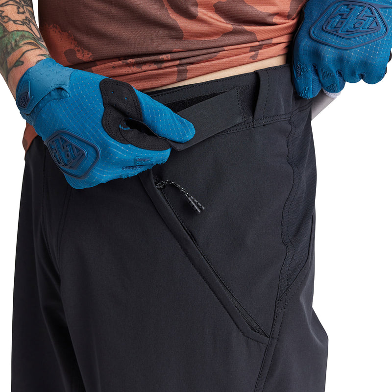 Skyline Short W/Liner Mono Black