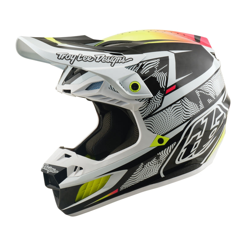 SE5 Carbon Helmet Lined up White