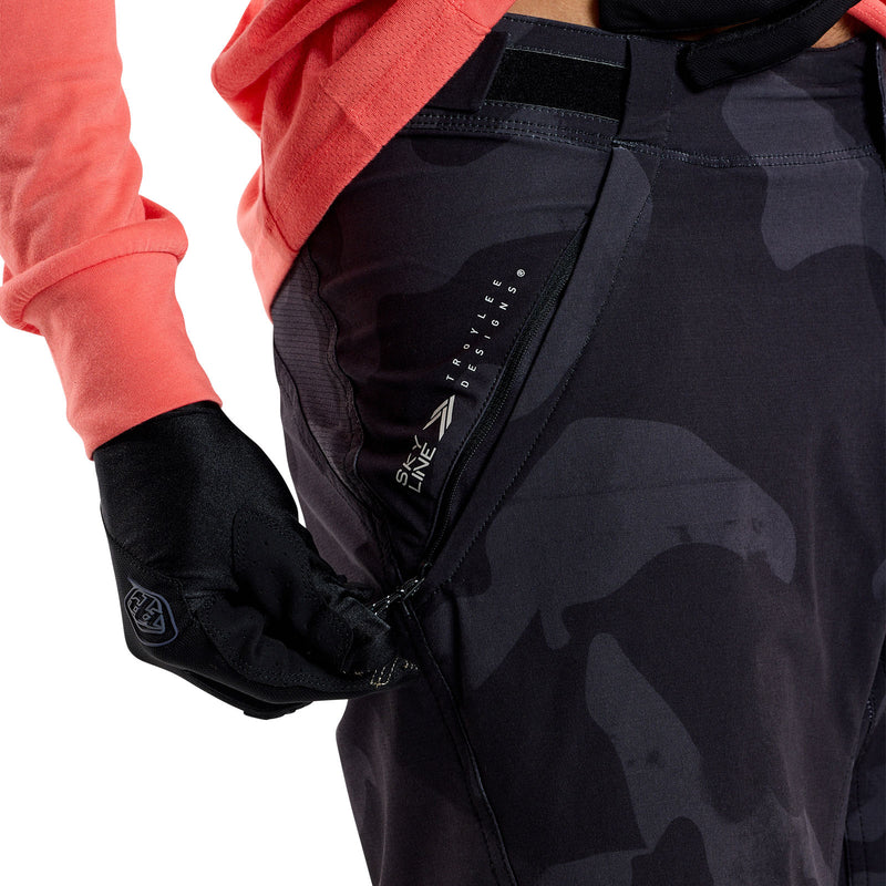 Skyline Short Shell Scrubland Carbon