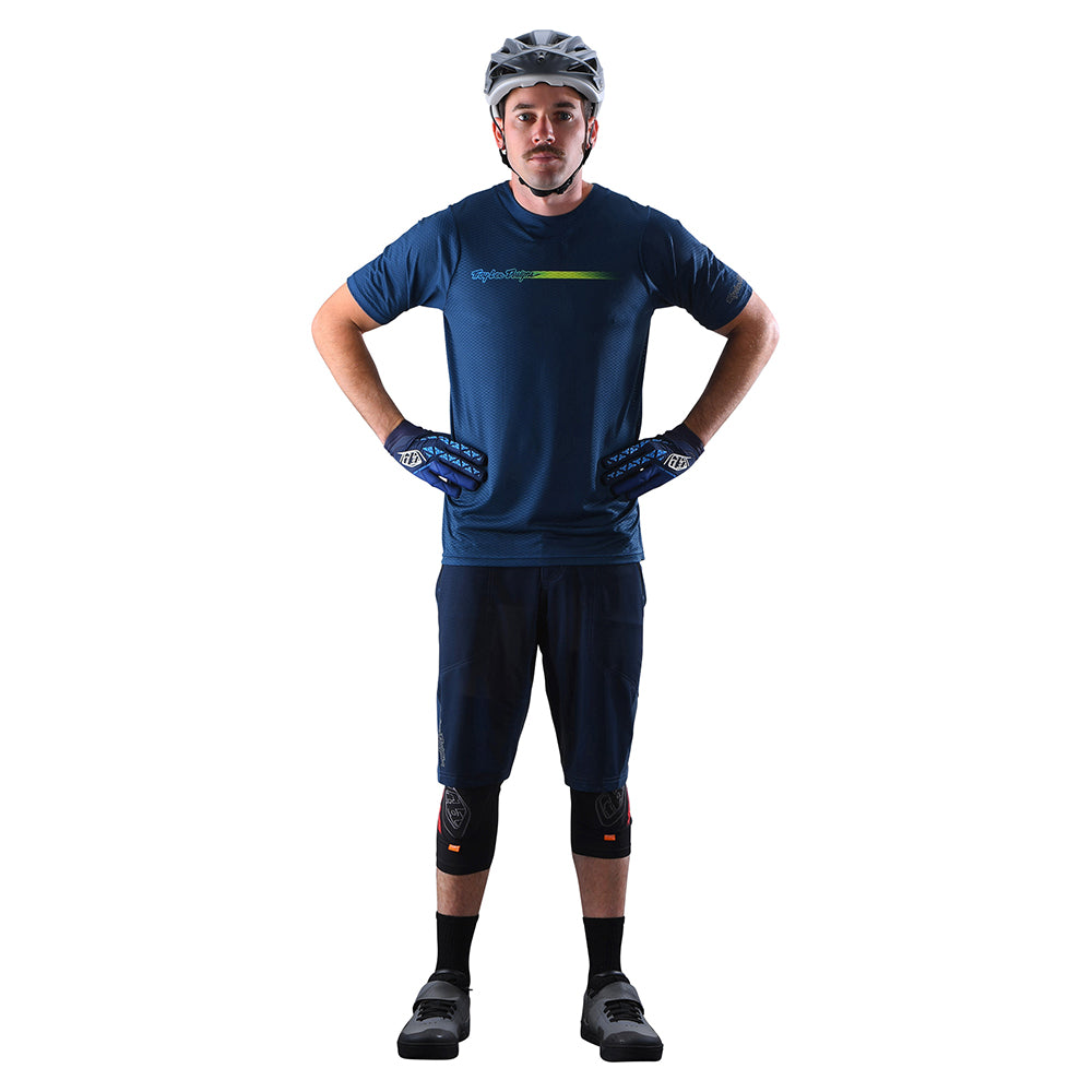Skyline Air Short W/Liner Solid Dark Slate Blue
