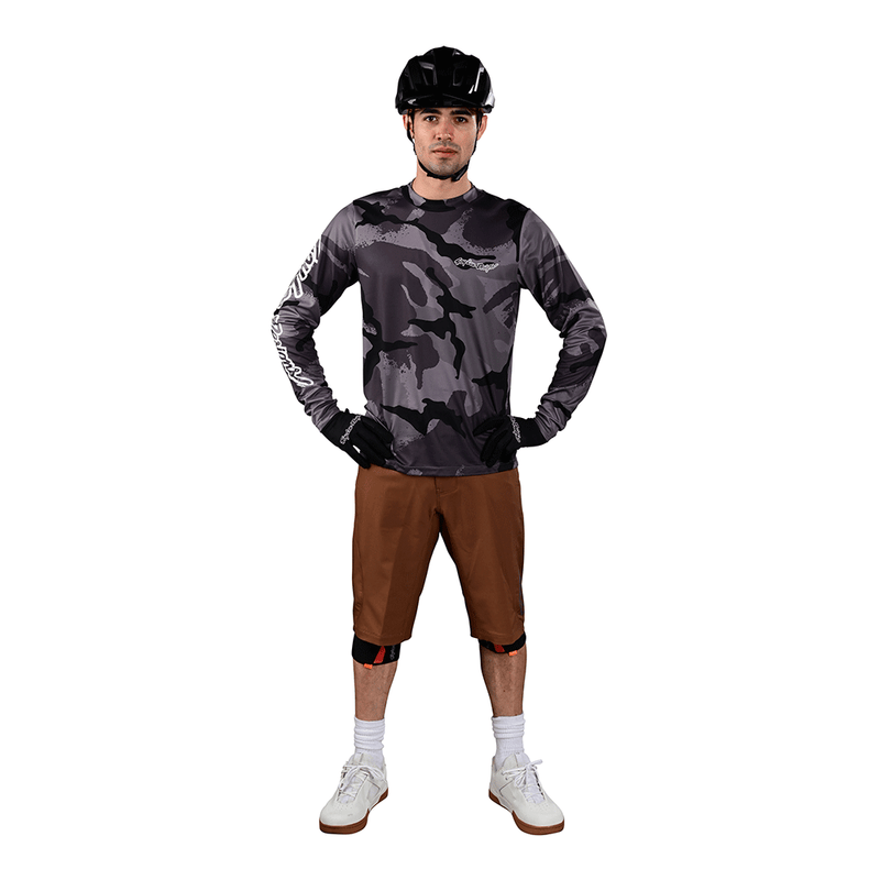 Flowline Short W/Liner Solid Dark Canvas